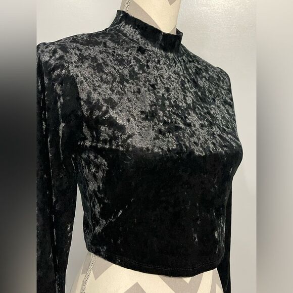 Crop Top BP - Picture 2 of 10